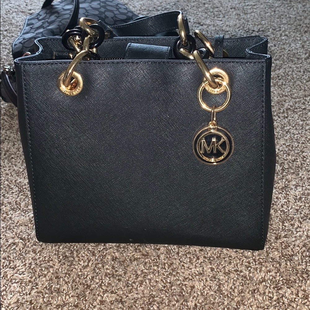 Micheal Kors Purse